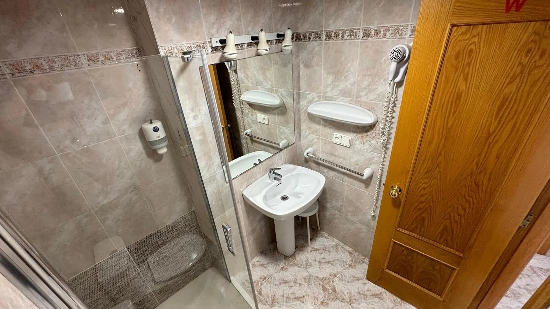 Gasthof Hostal Santa Clara L'Estartit