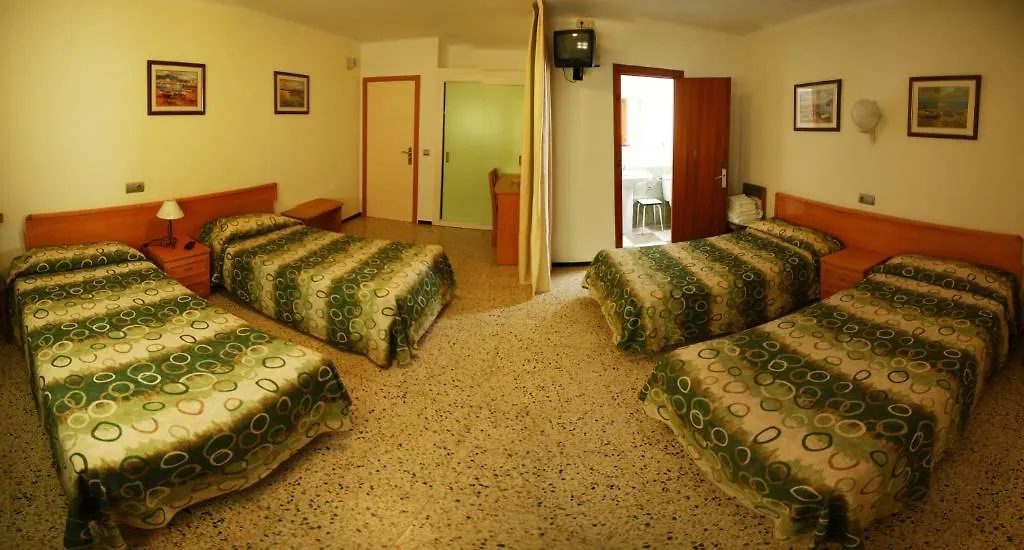 Hostal Santa Clara L'Estartit Spanien