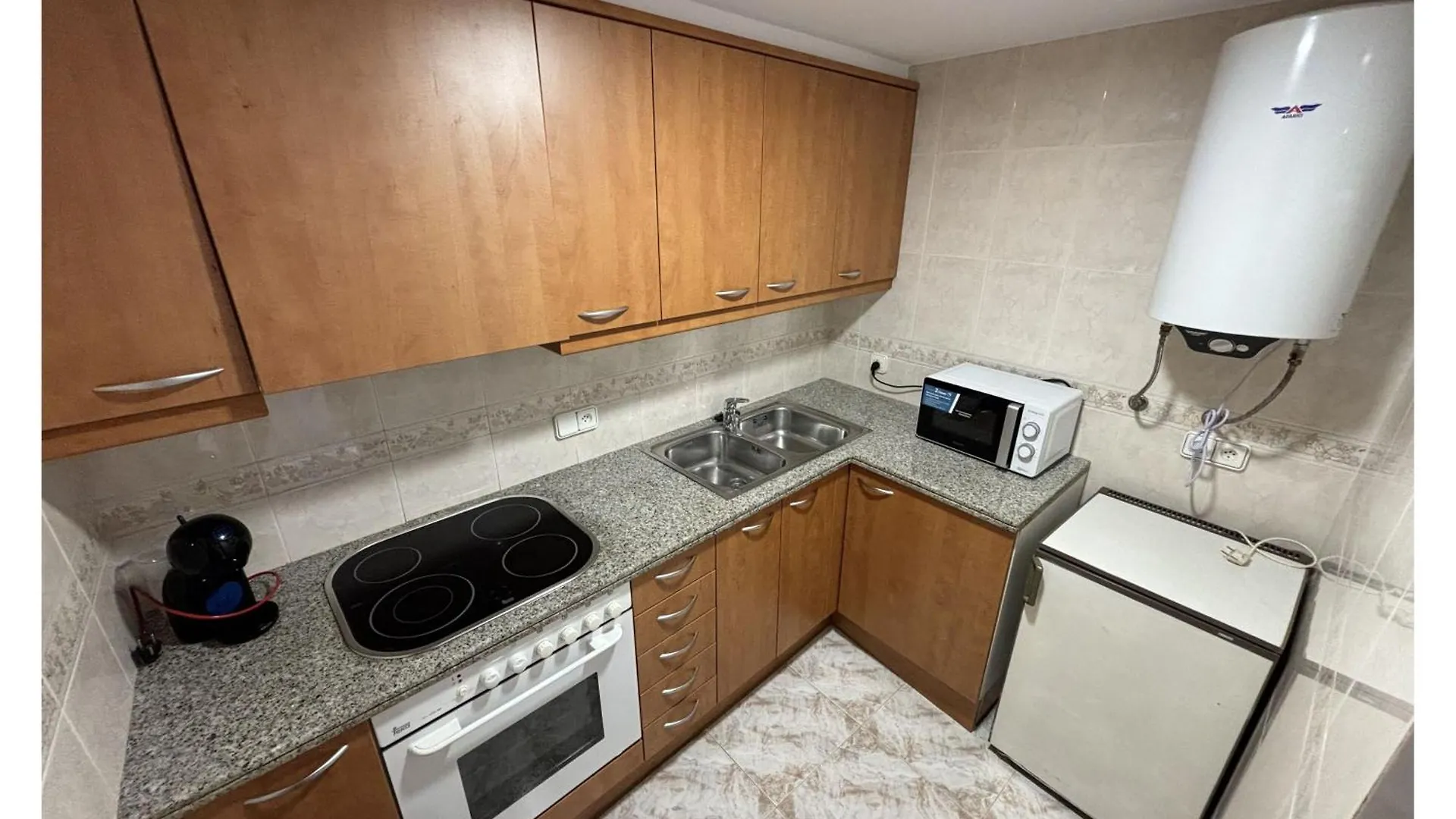 Hostal Santa Clara L'Estartit Guest house