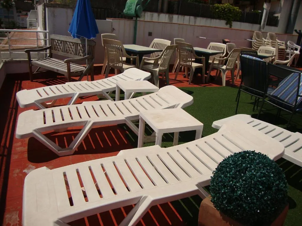Hostal Santa Clara L'Estartit 2*,
