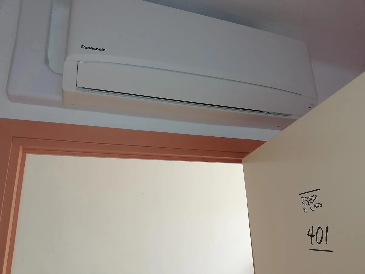 Hostal Santa Clara L'Estartit 2*,