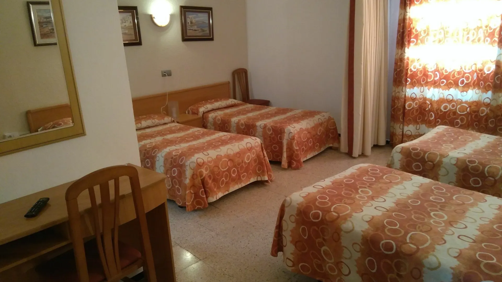 Hostal Santa Clara L'Estartit 2*,  Spanje