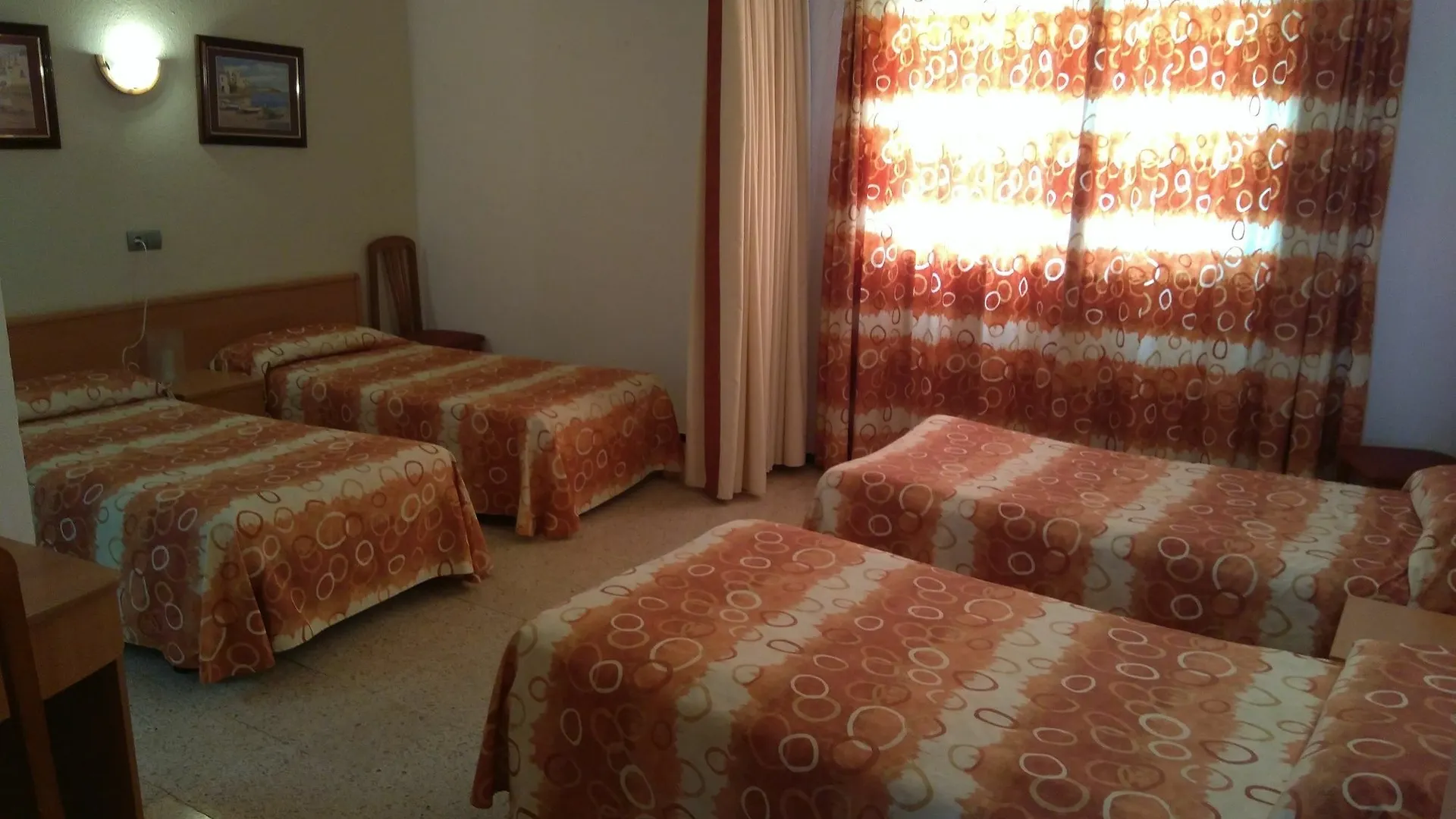 ** Guest house Hostal Santa Clara L'Estartit Spain